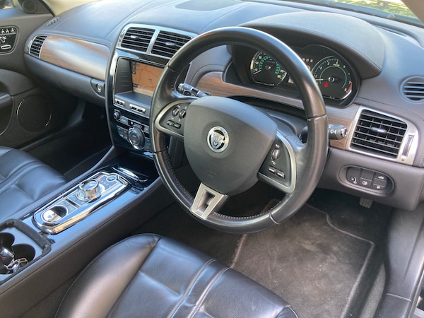 Used Jaguar XK 2011 for sale - 71081220: Photo 17