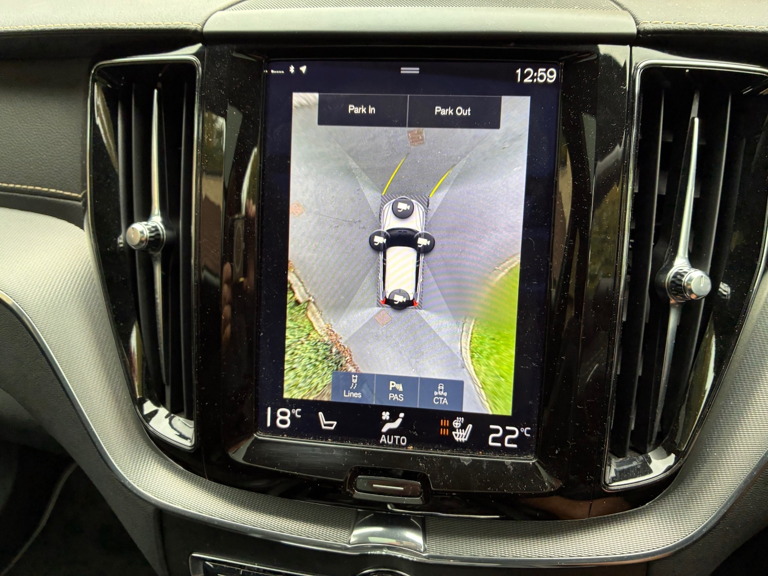 Used Volvo XC60 2017 for sale - 76285808: Photo 12