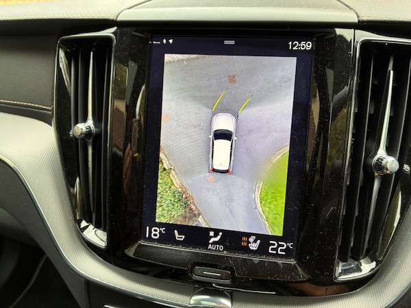 Used Volvo XC60 2017 for sale - 76285808: Photo 25