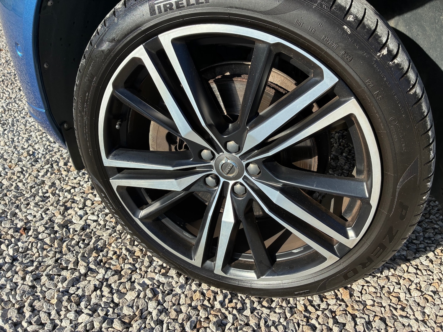 Used Volvo XC60 2017 for sale - 76285808: Photo 8