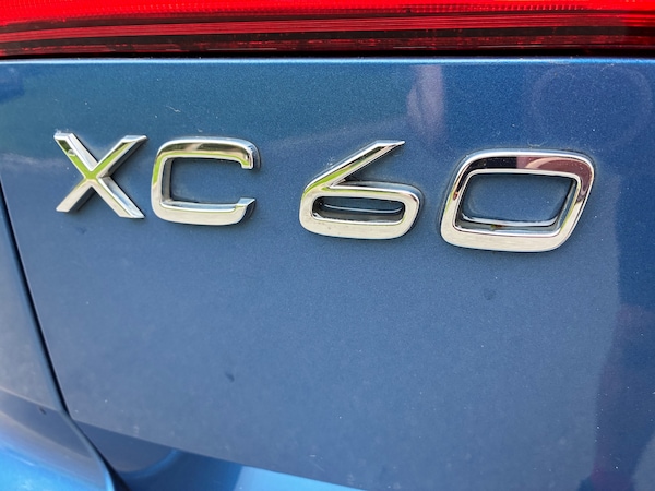 Used Volvo XC60 2017 for sale - 76285808: Photo 9