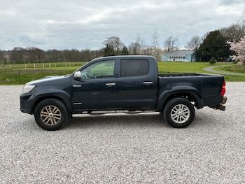 Used Toyota Hilux 2012 for sale - 78093018: Photo