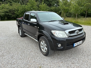 Used Toyota Hilux 2010 for sale - 78913282: Photo