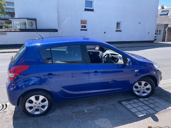 Used Hyundai i20 2011 for sale - 78199452: Photo