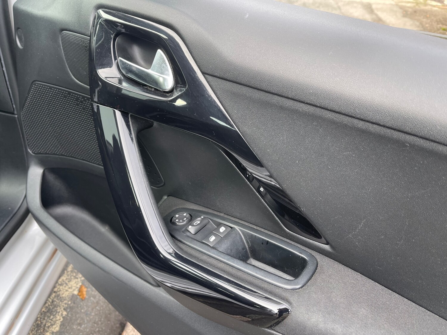 Used Peugeot 208 2013 for sale - 76478268: Photo 14