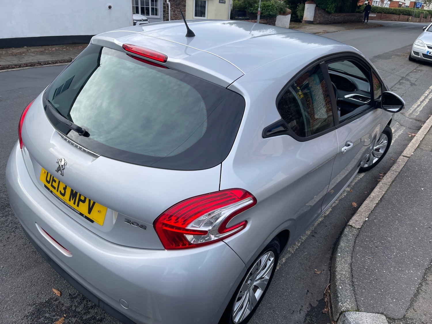 Used Peugeot 208 2013 for sale - 76478268: Photo 24
