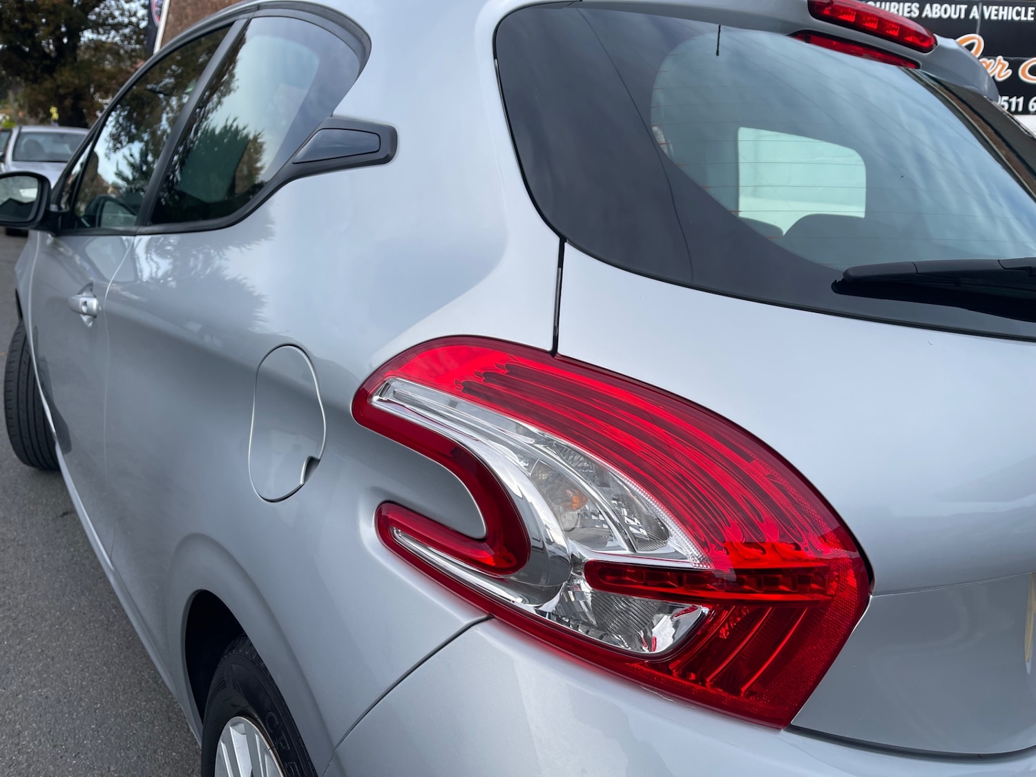 Used Peugeot 208 2013 for sale - 76478268: Photo 29