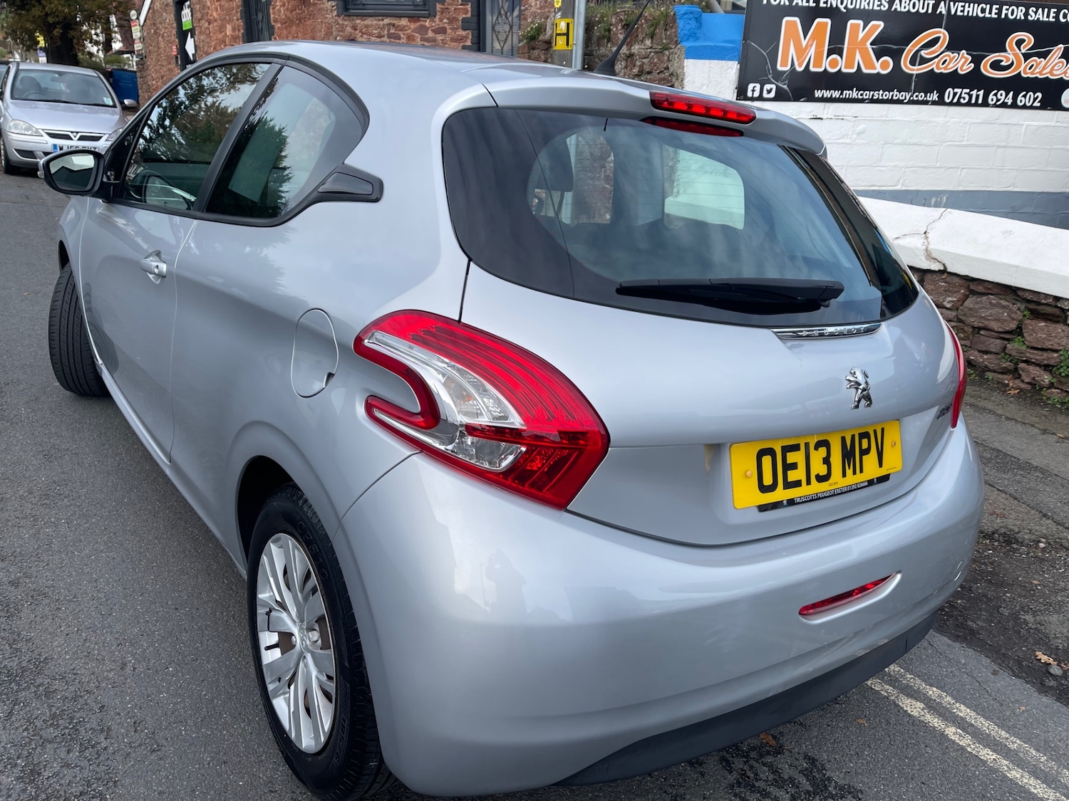 Used Peugeot 208 2013 for sale - 76478268: Photo 3