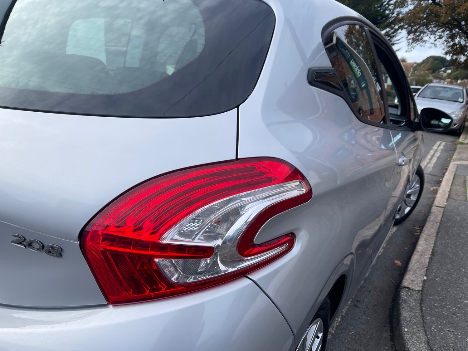 Used Peugeot 208 2013 for sale - 76478268: Photo 30