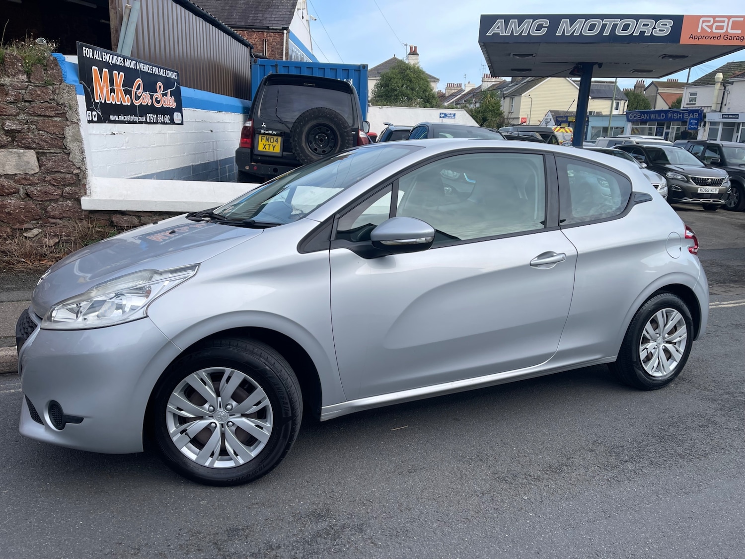 Used Peugeot 208 2013 for sale - 76478268: Photo 4
