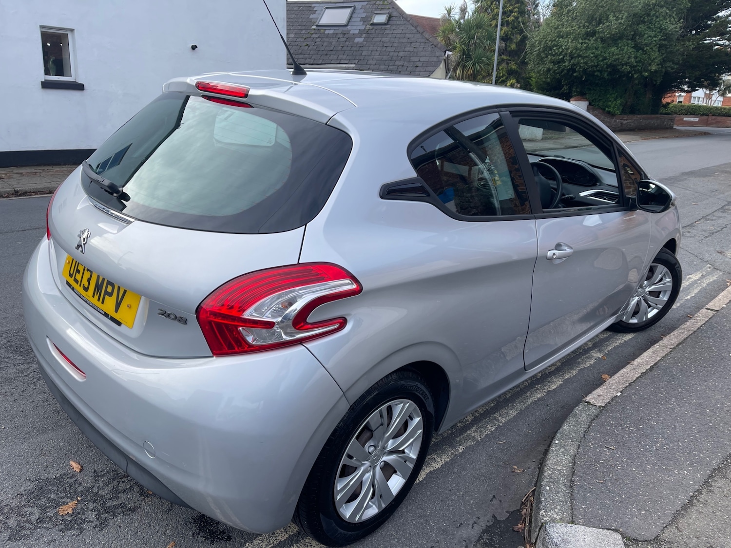 Used Peugeot 208 2013 for sale - 76478268: Photo 7