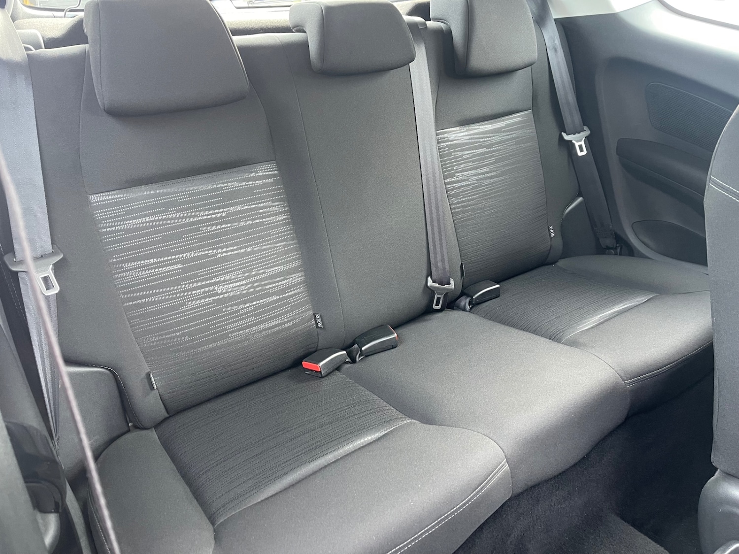 Used Peugeot 208 2013 for sale - 76478268: Photo 8