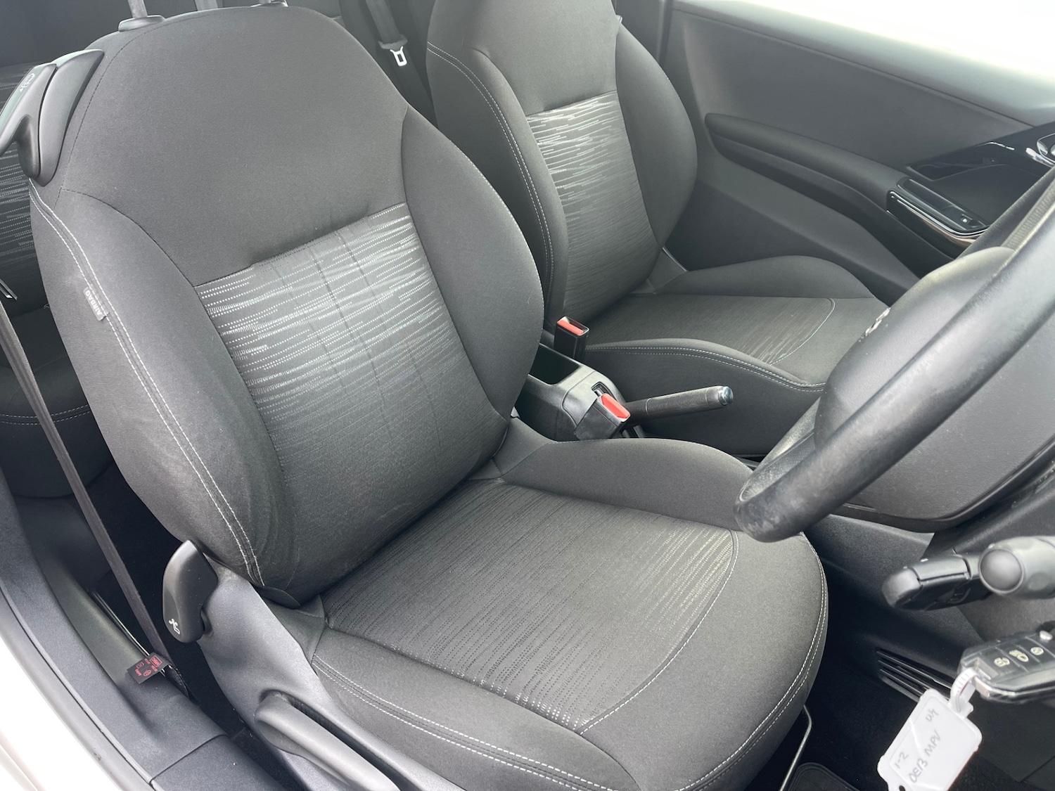 Used Peugeot 208 2013 for sale - 76478268: Photo 9