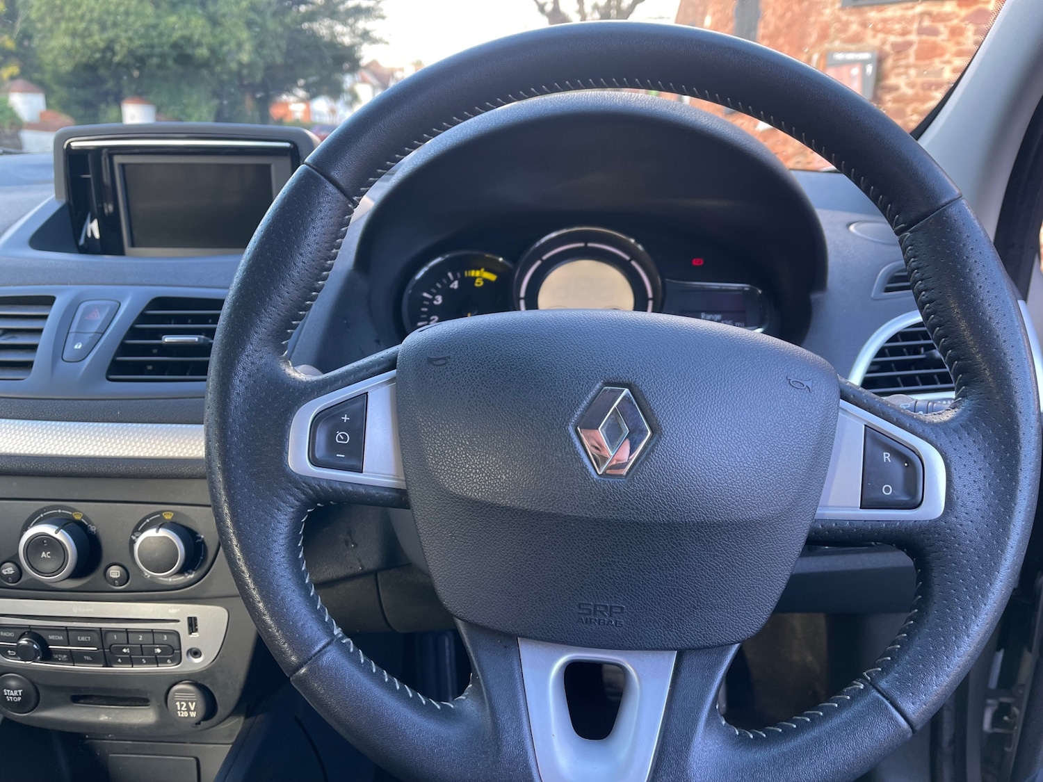 Used Renault Megane 2012 for sale - 77168373: Photo 24