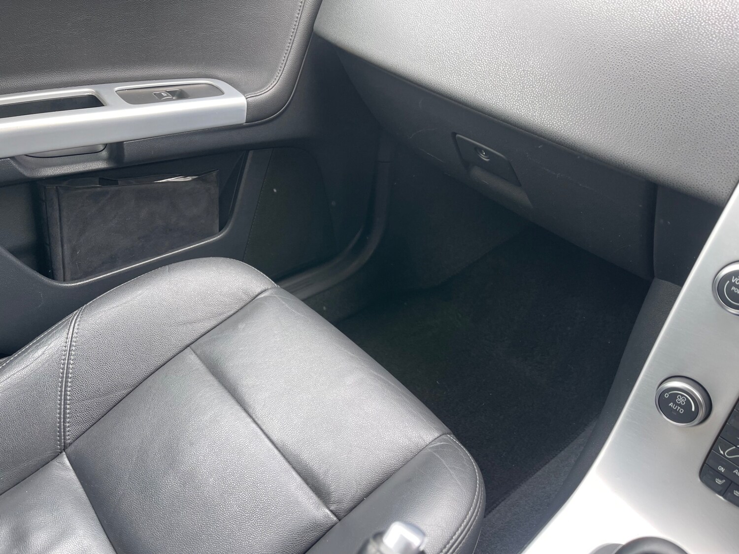 Used Volvo V50 2012 for sale - 78014406: Photo 13