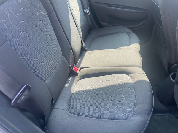 Used Hyundai i20 2011 for sale - 74417097: Photo 10