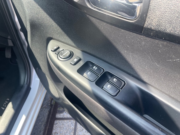 Used Hyundai i20 2011 for sale - 74417097: Photo 16