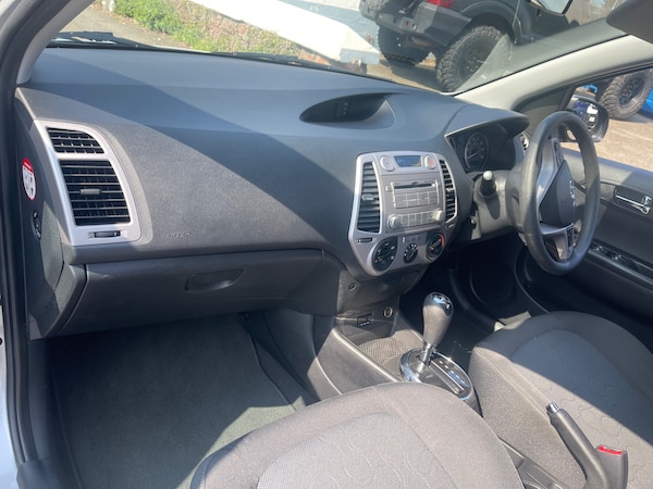 Used Hyundai i20 2011 for sale - 74417097: Photo 17