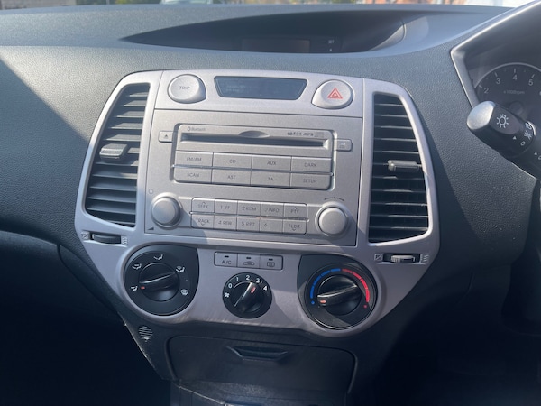 Used Hyundai i20 2011 for sale - 74417097: Photo 20