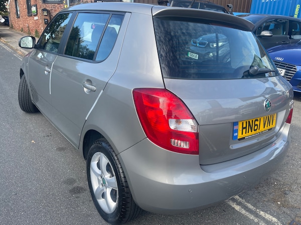 Used Skoda Fabia 2012 for sale - 76040180: Photo 2