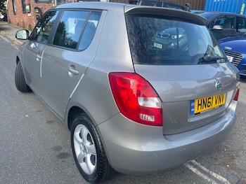 Used Skoda Fabia 2012 for sale - 76040180: Photo 2