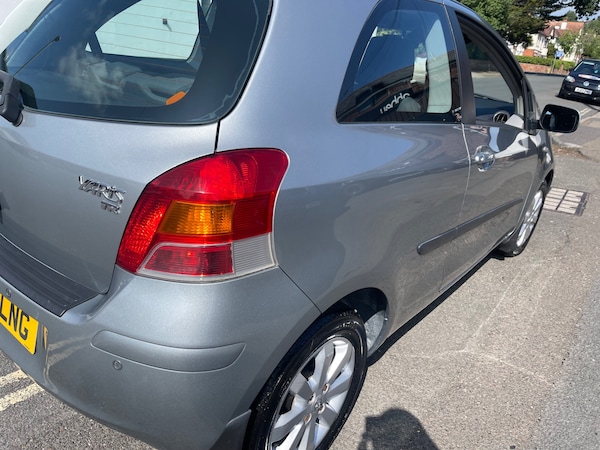Used Toyota Yaris 2009 for sale - 75223313: Photo 19
