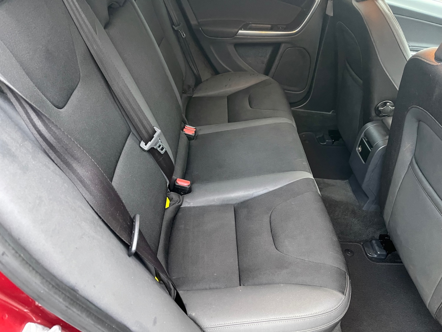 Used Volvo V60 2013 for sale - 77258819: Photo 10