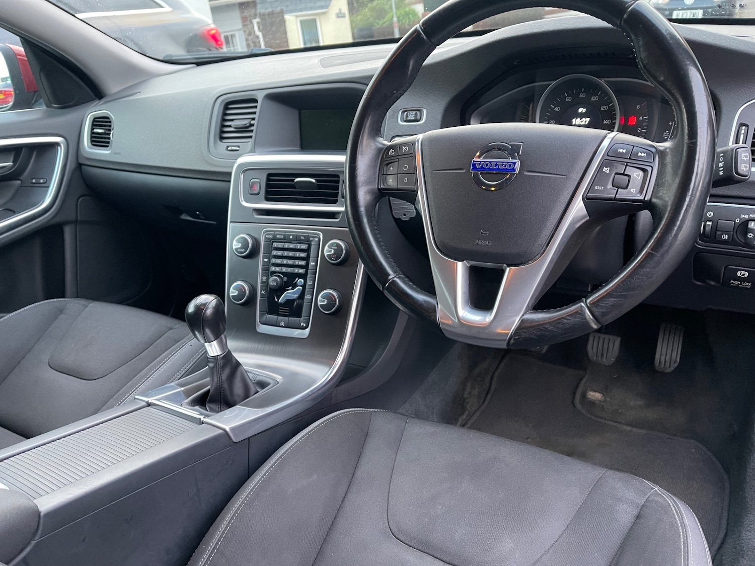 Used Volvo V60 2013 for sale - 77258819: Photo 22