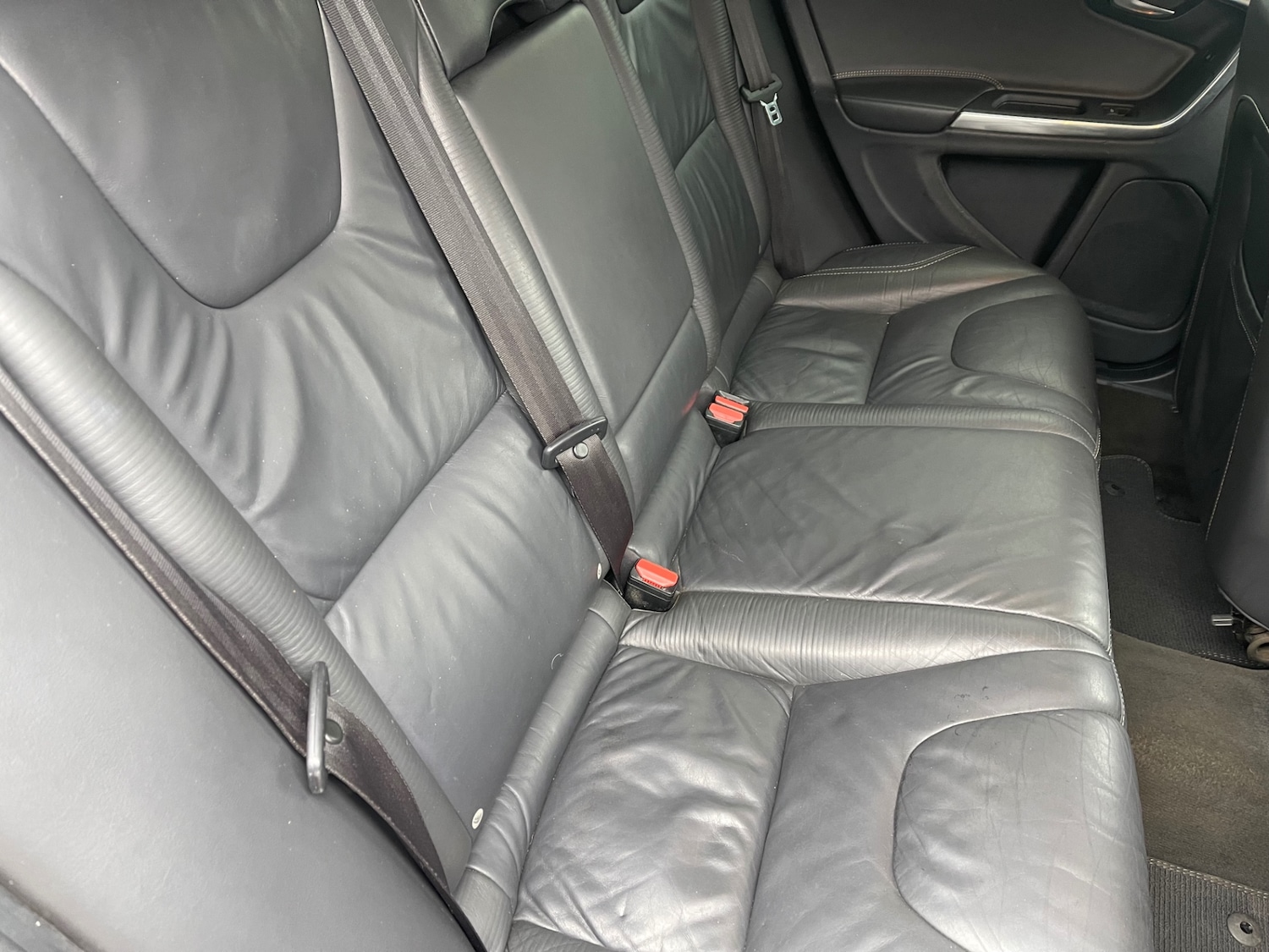 Used Volvo V60 2012 for sale - 77888960: Photo 12