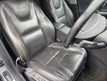 Used Volvo V60 2012 for sale - 77888960: Photo