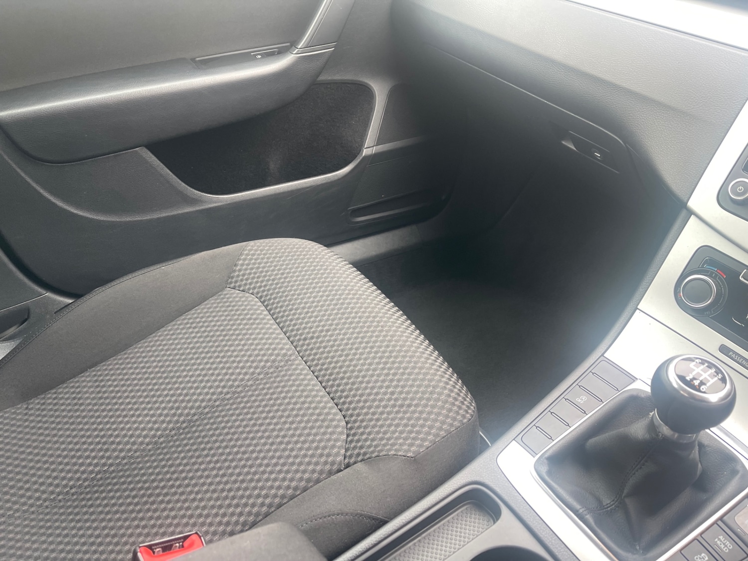 Used Volkswagen Passat 2011 for sale - 77557252: Photo 16