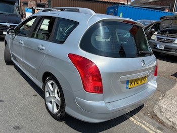 Used Peugeot 308 2010 for sale - 78961939: Photo