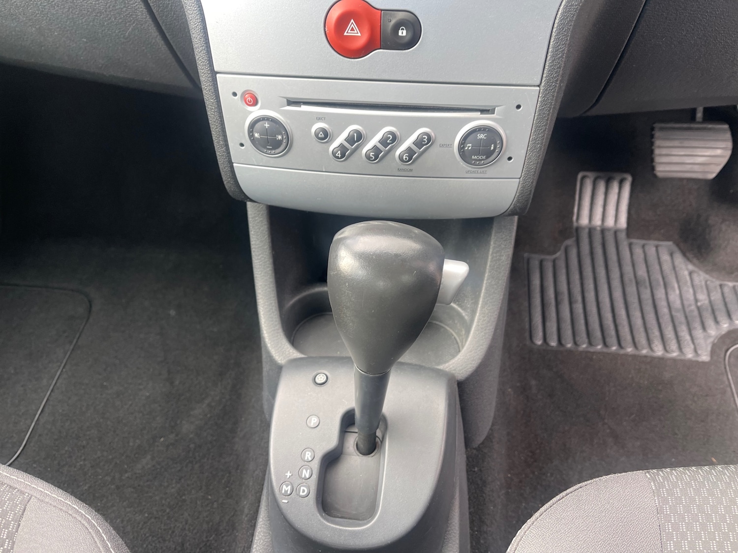 Used Renault Grand Modus 2011 for sale - 76355003: Photo 14