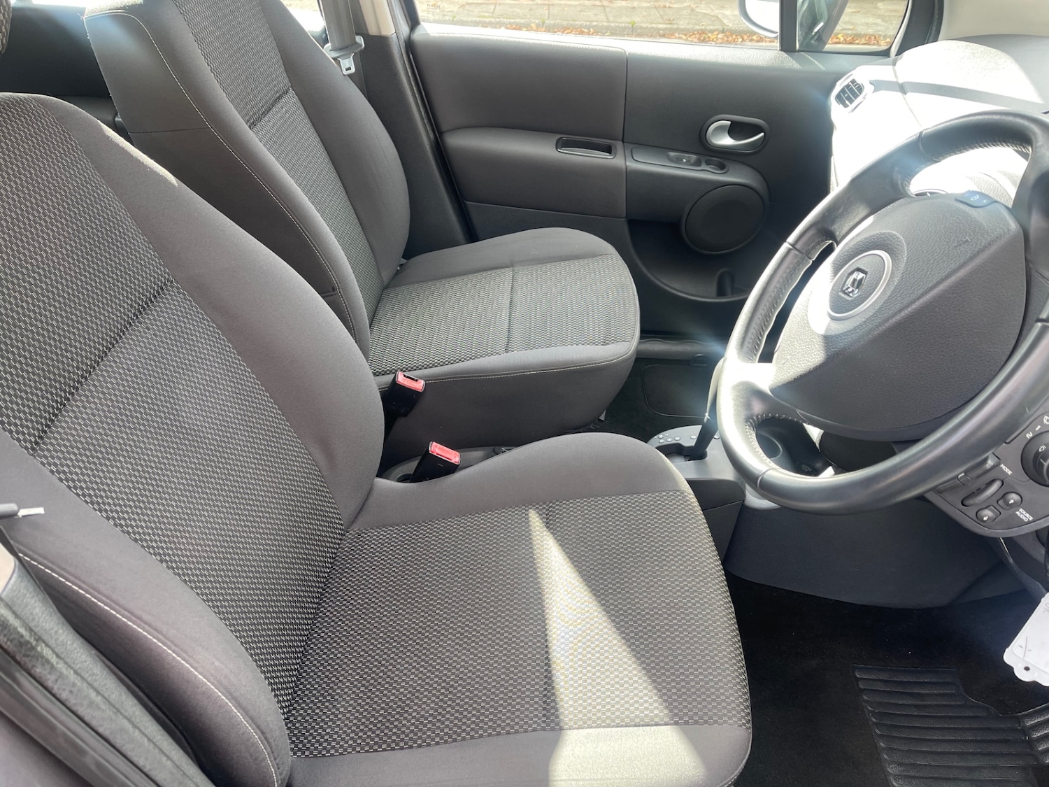 Used Renault Grand Modus 2011 for sale - 76355003: Photo 8