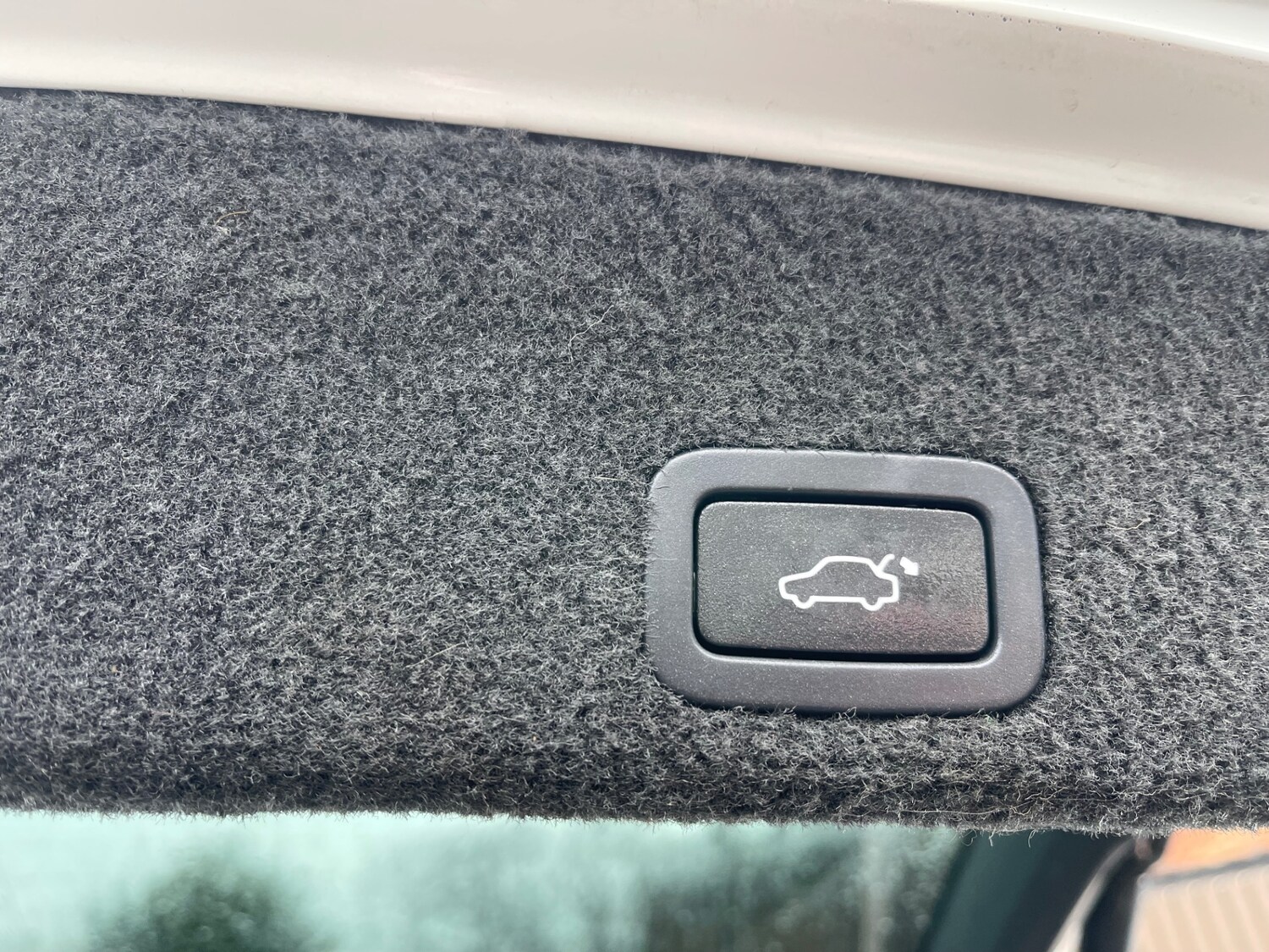 Used Volvo XC60 2012 for sale - 77562572: Photo 12