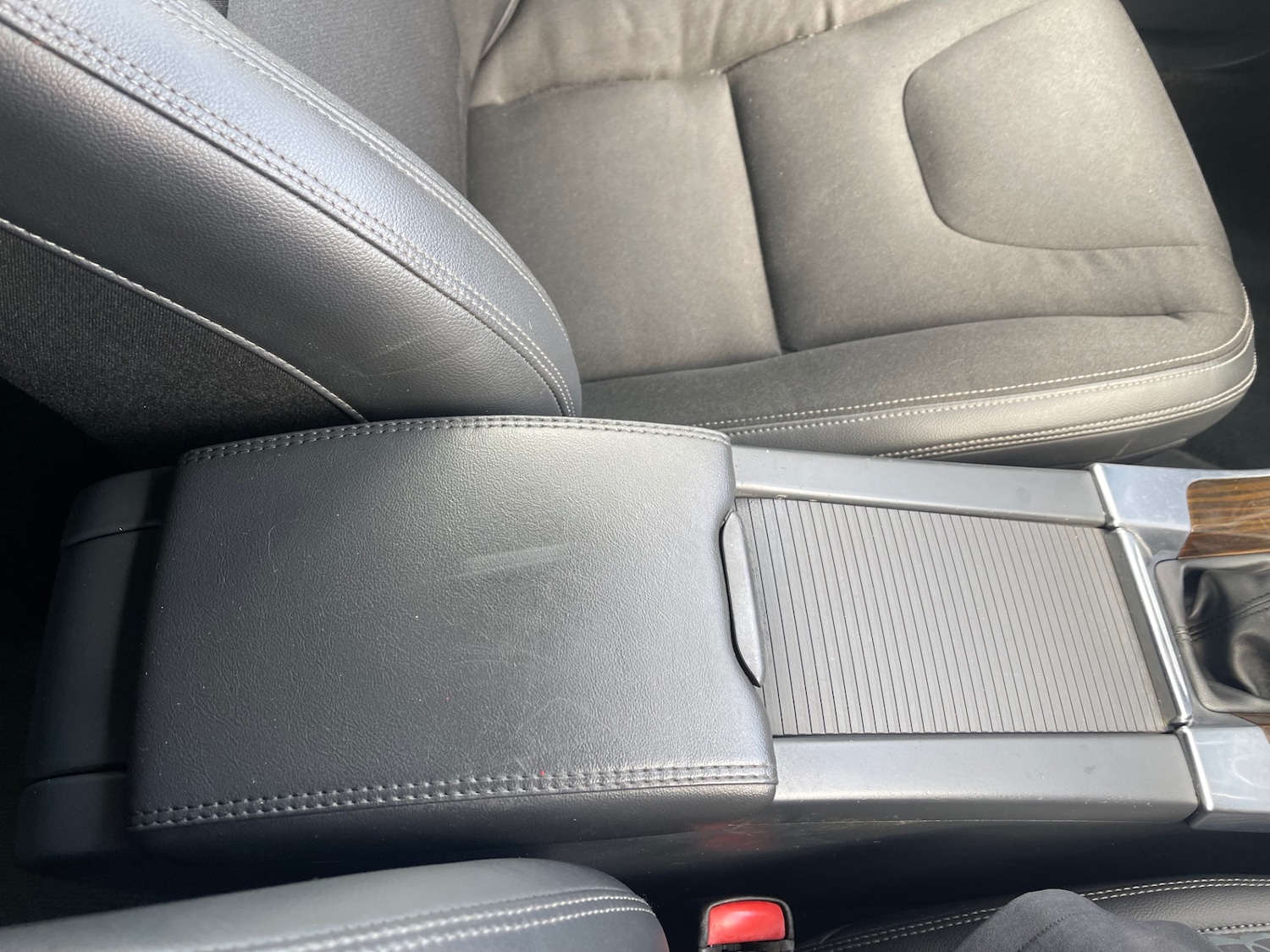 Used Volvo V60 2015 for sale - 76682689: Photo 20