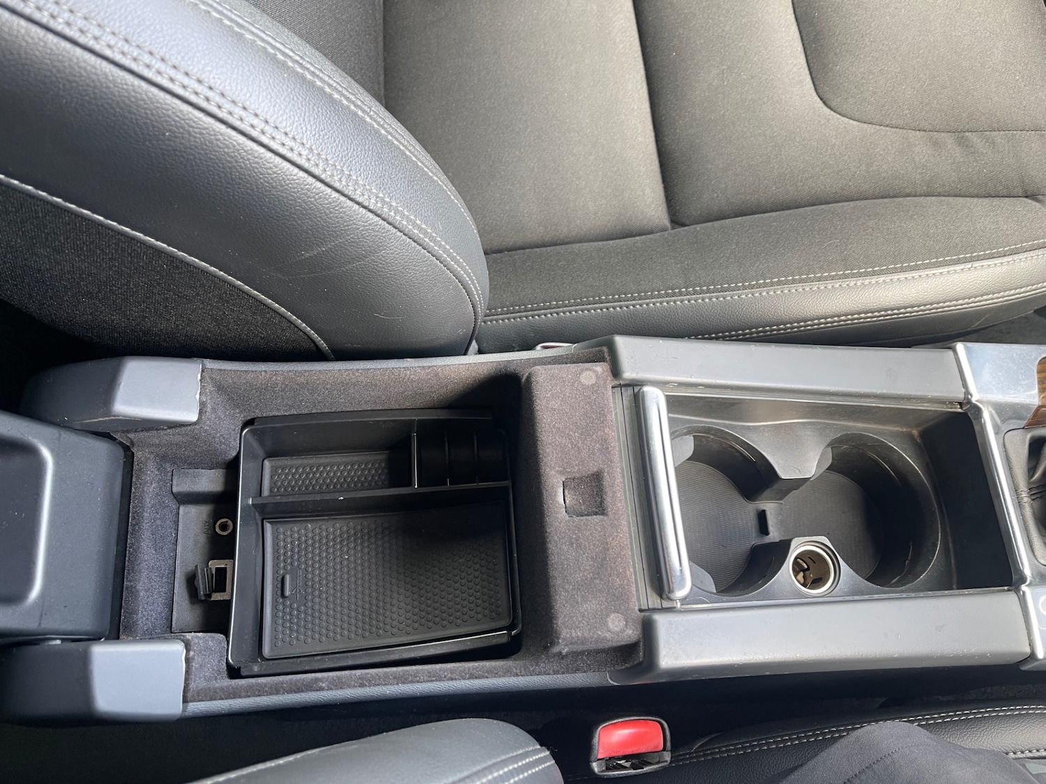 Used Volvo V60 2015 for sale - 76682689: Photo 21