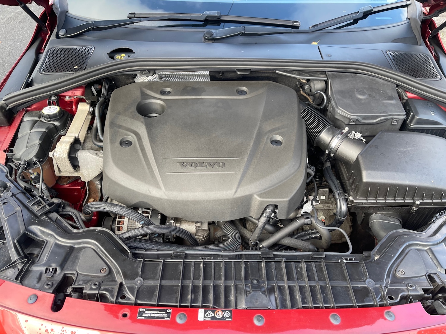 Used Volvo V60 2015 for sale - 76682689: Photo 34