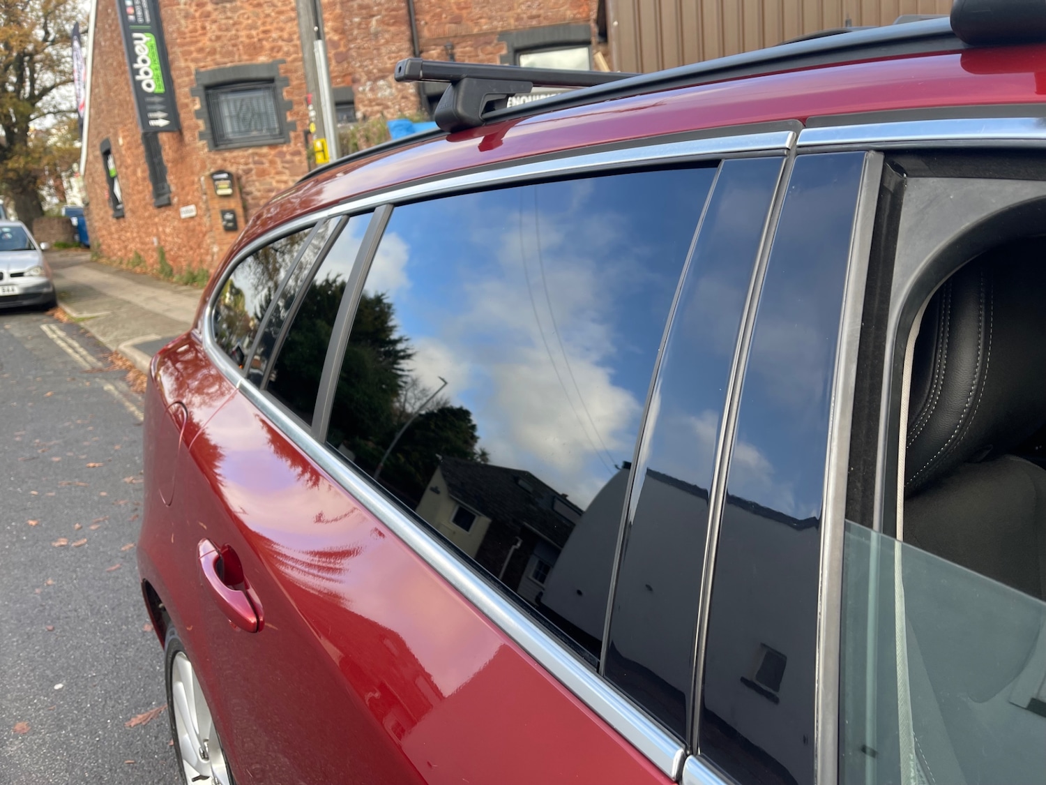 Used Volvo V60 2015 for sale - 76682689: Photo 35