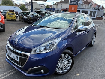 Used Peugeot 208 2017 for sale - 79407572: Photo