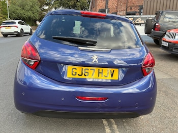 Used Peugeot 208 2017 for sale - 79407572: Photo