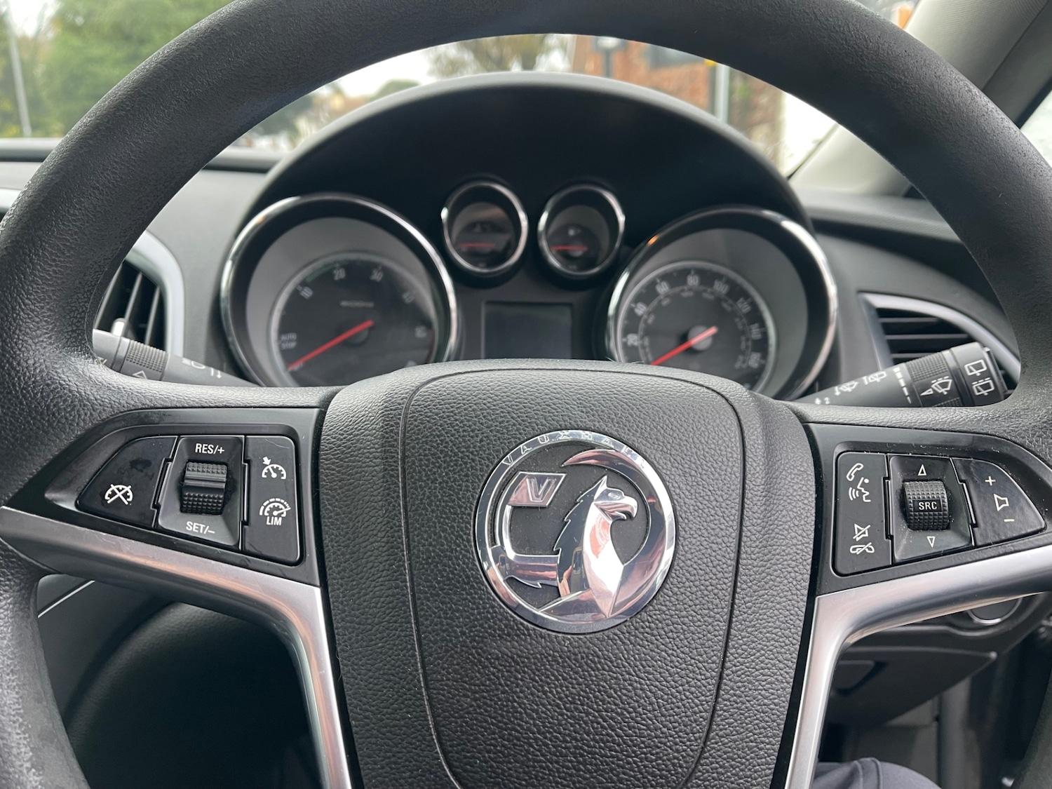 Used Vauxhall Astra 2013 for sale - 76650300: Photo 17