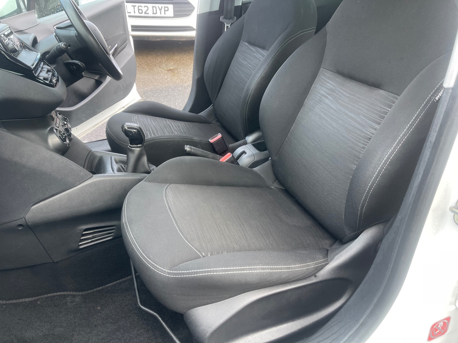 Used Peugeot 208 2014 for sale - 77557268: Photo 15