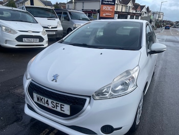 Peugeot 208 feature image