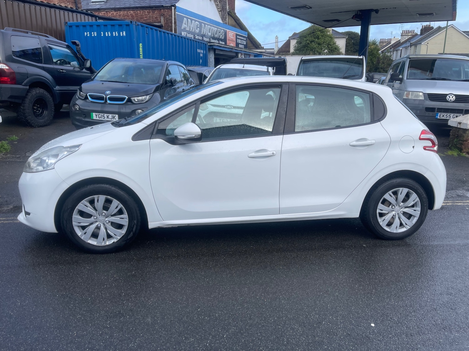 Used Peugeot 208 2014 for sale - 77557268: Photo 4