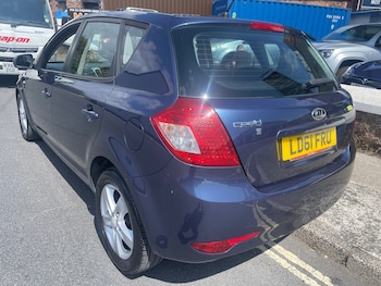Used Kia Ceed 2011 for sale - 75271564: Photo