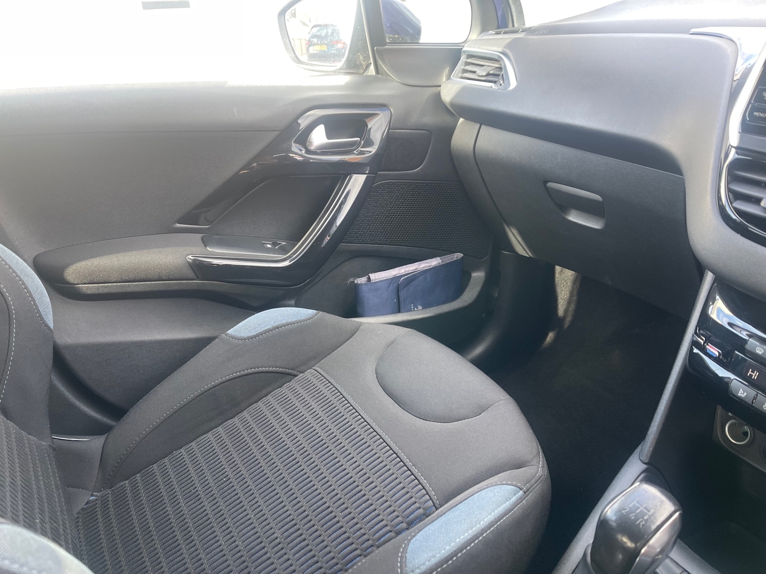 Used Peugeot 208 2014 for sale - 77791510: Photo 19