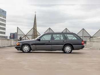 Used Mercedes-Benz E-Class 1993 for sale - 75439365: Photo