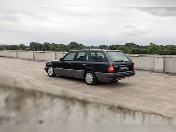 Used Mercedes-Benz E-Class 1993 for sale - 75439365: Photo