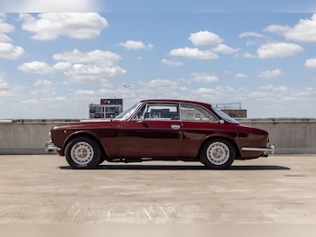 Used Alfa Romeo GTV 1973 for sale - 75241549: Photo